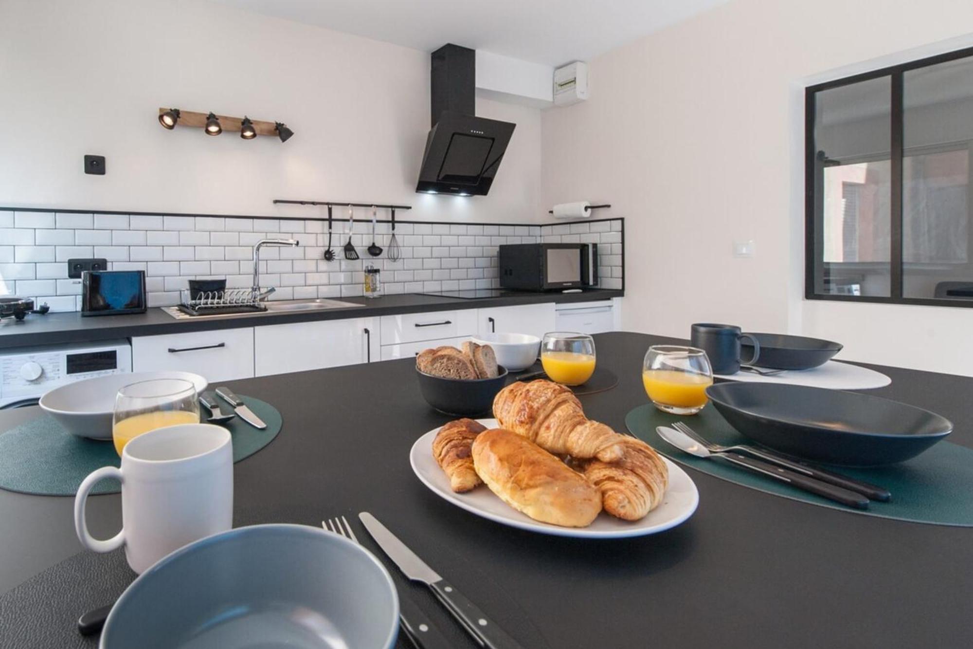 Апартаменти Cosy La Baie Des Anges - Plage La Ciotat - Classe 3 Etoiles Екстер'єр фото